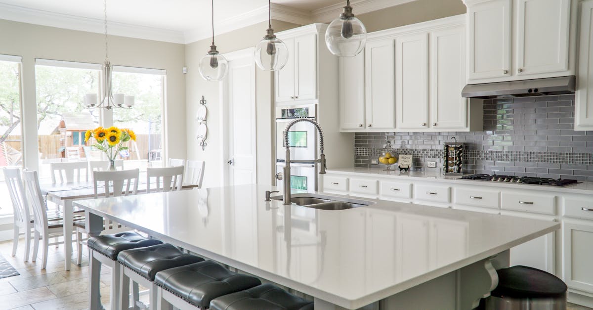 Harmonising Work Zones in L-Shaped Kitchen Layouts